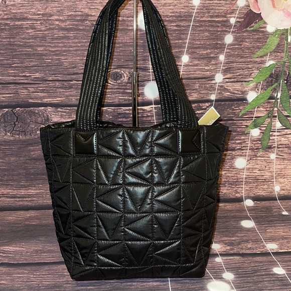 🖤MICHAEL KORS 🖤 WINNIE BLACK QUILTED SMALL TOTE - Picture 7 of 12